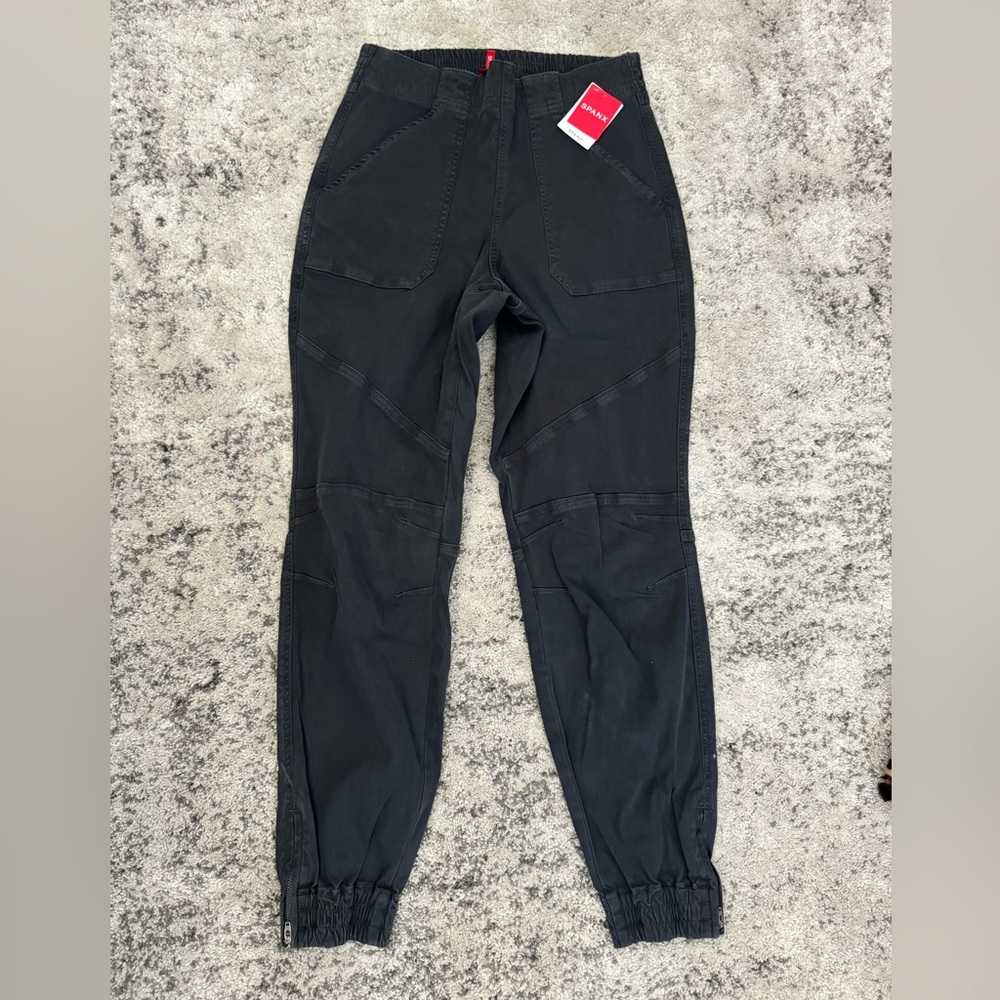 SPANX CARGO PANTS